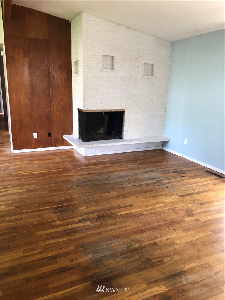 341 East 29th Street Bremerton, WA 98310 - Photo 10 of 24 Gallery Image 10