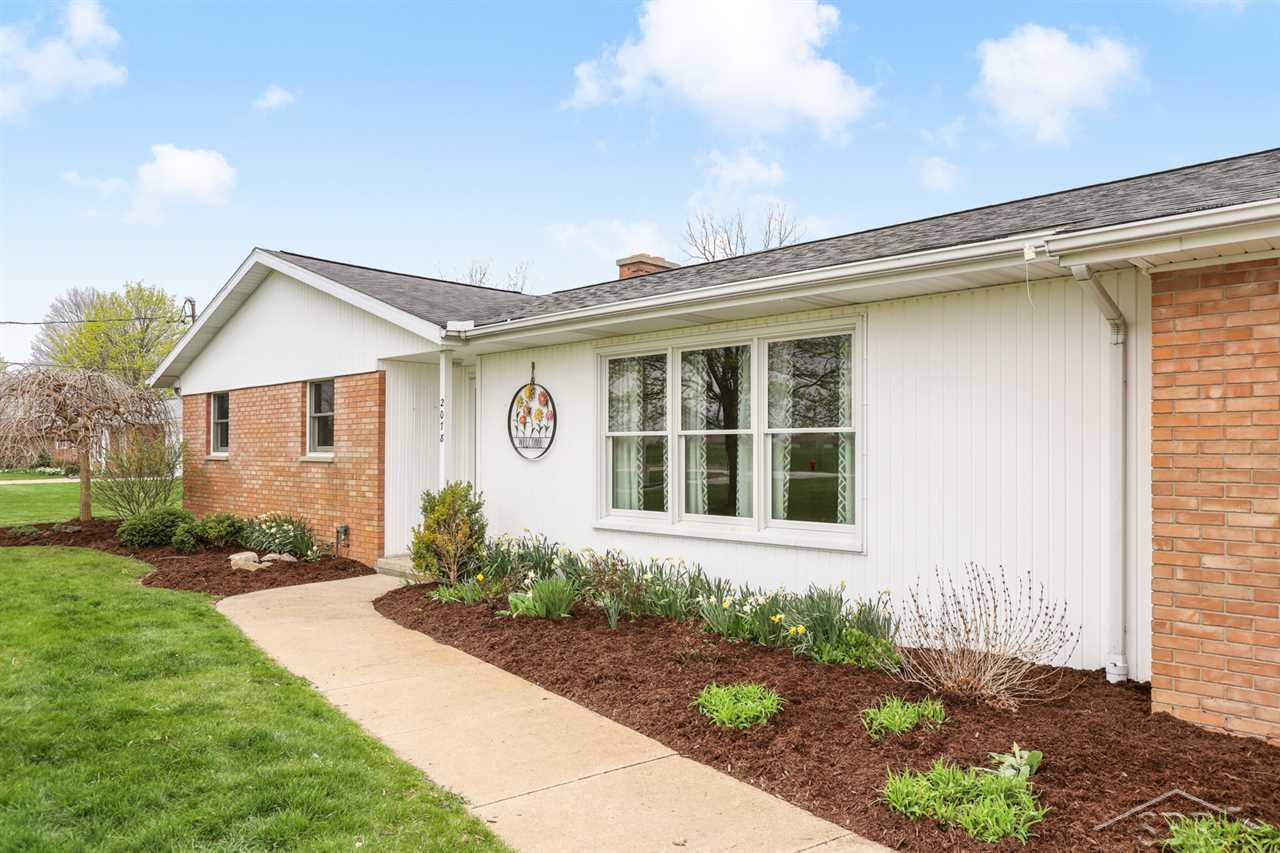 2078 Reindel Road Frankenmuth, MI 48734 - Photo 4 of 43 50038844-3.JPG