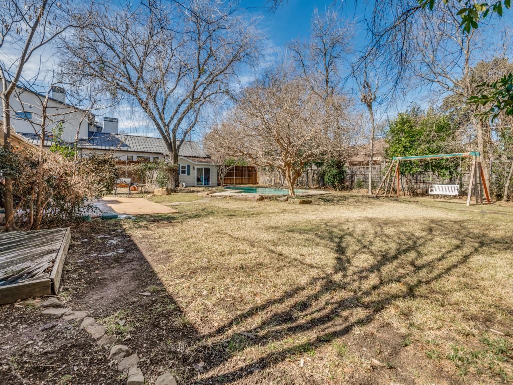 4223 Willow Grove Road Dallas, TX 75220 - Photo 5 of 9