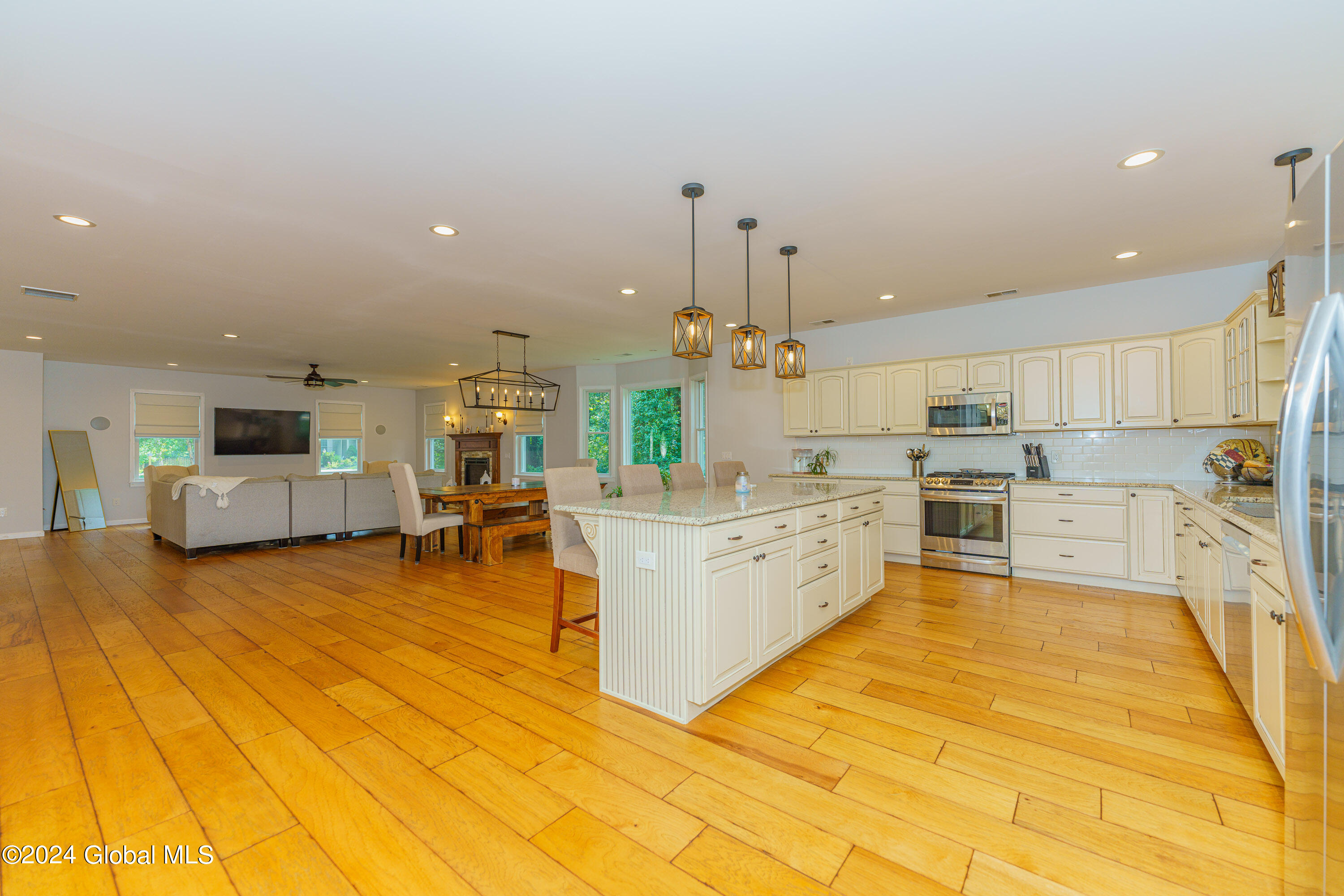 35 Dyer Switch Road Saratoga Springs, NY 12866 - Photo 15 of 31 2 Greatroom 11