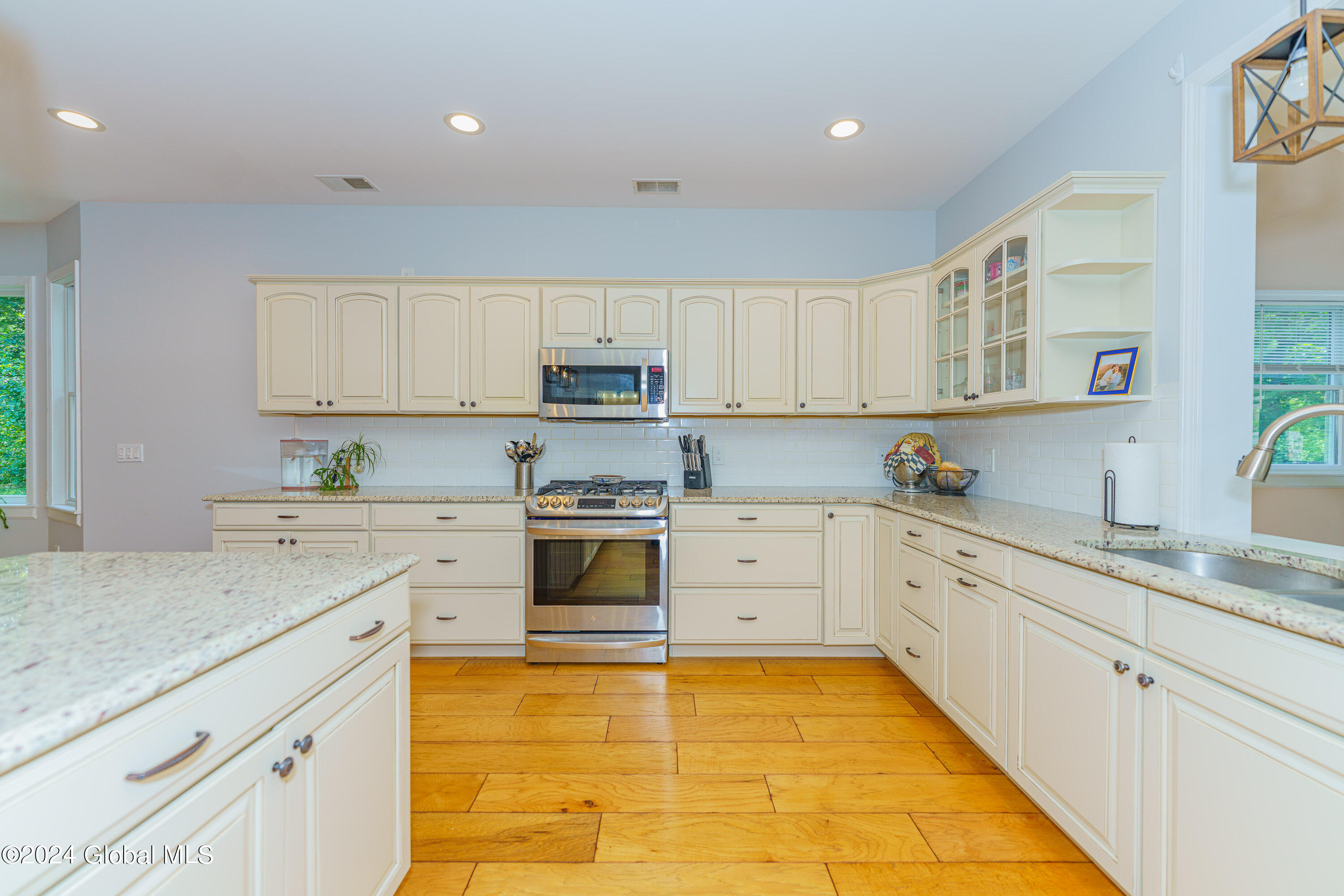 35 Dyer Switch Road Saratoga Springs, NY 12866 - Photo 16 of 31 2 Greatroom 12