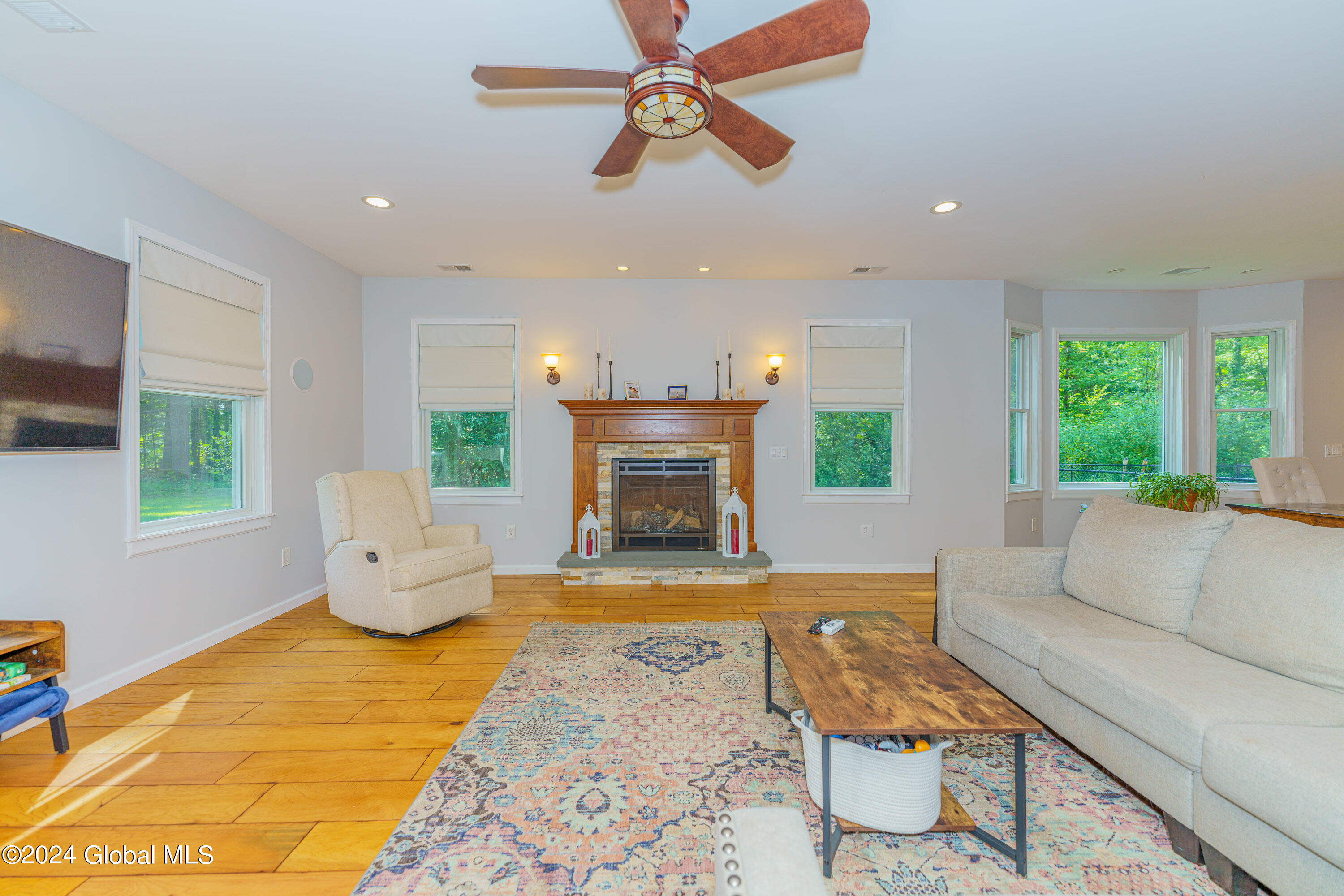 35 Dyer Switch Road Saratoga Springs, NY 12866 - Photo 8 of 31 2 Greatroom 3