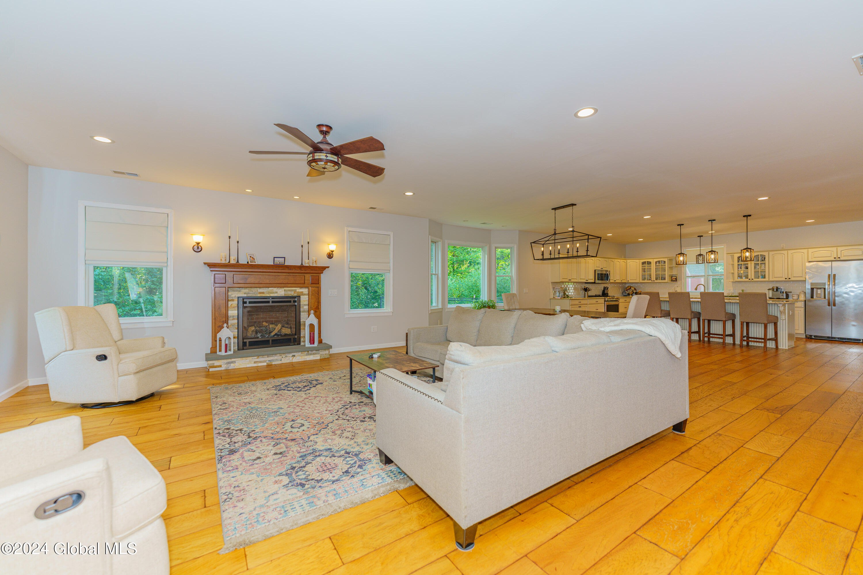 35 Dyer Switch Road Saratoga Springs, NY 12866 - Photo 9 of 31 2 Greatroom 1 (1)