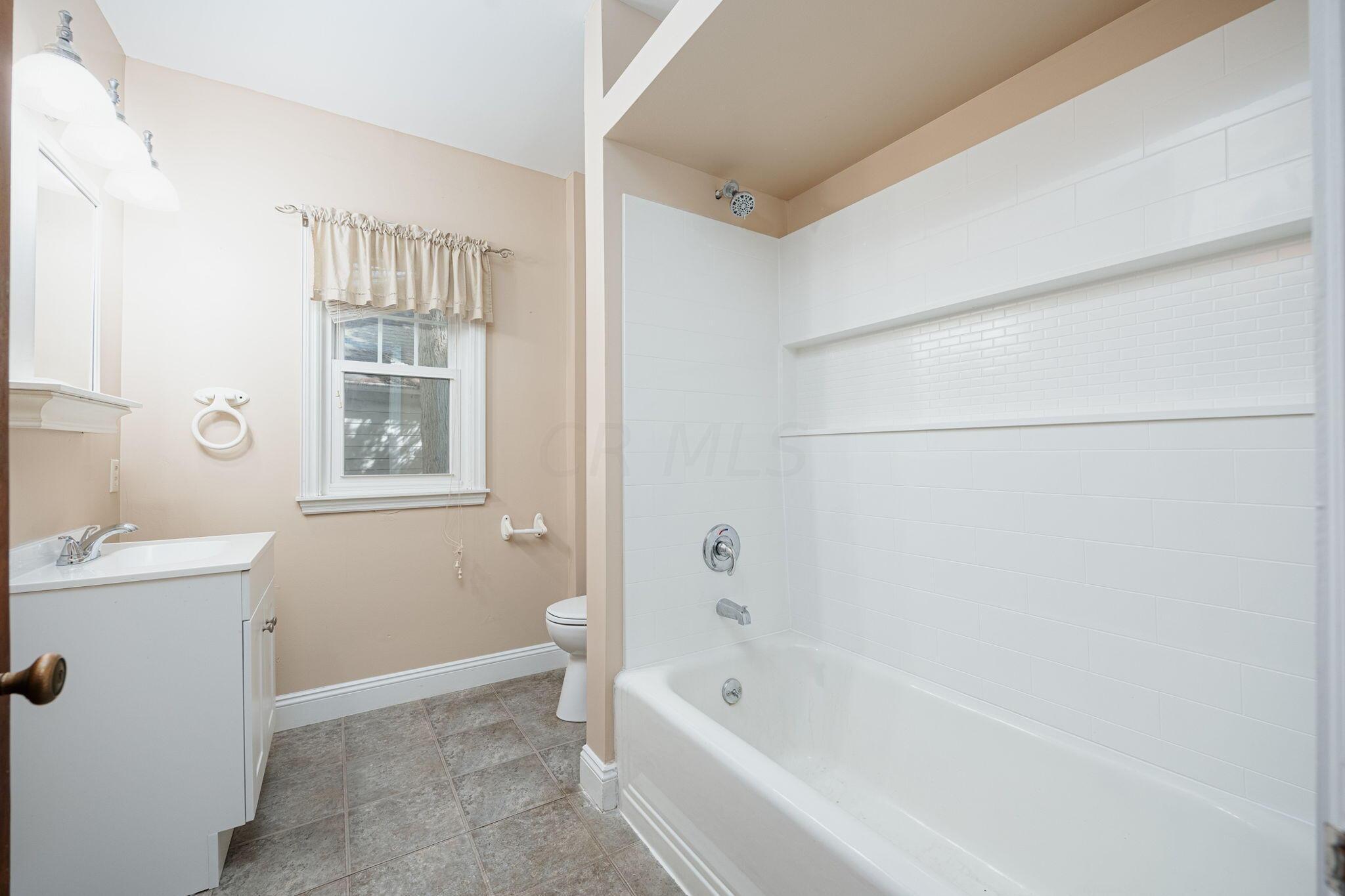 632 Beverly Road Circleville, OH 43113 - Photo 14 of 49 20-web-or-mls-632 Beverly Rd 020
