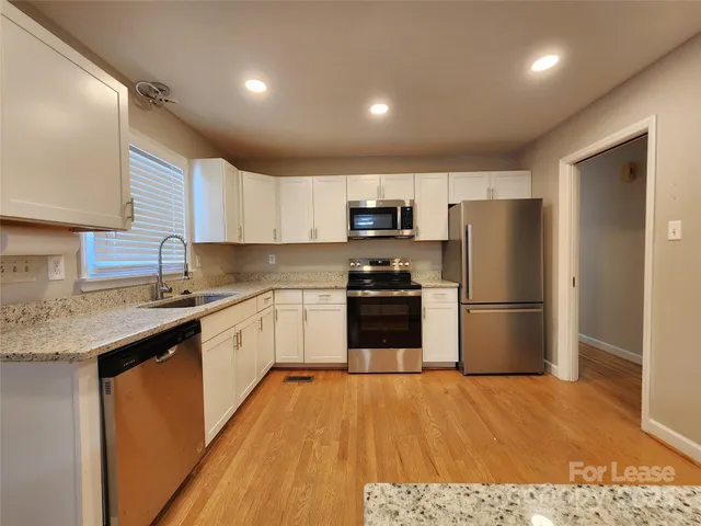 $2,095 | 6618 Hartsell Place, Charlotte, NC 28215