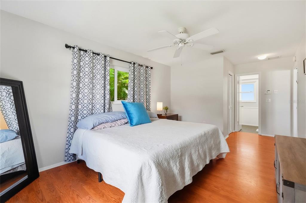 4214 Tee Road Sarasota, FL 34235 - Photo 39 of 93 Gallery Image 39