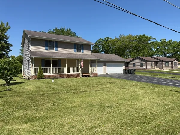 $2,695 | 36420 Tamarack Drive, Ingleside, IL 60041