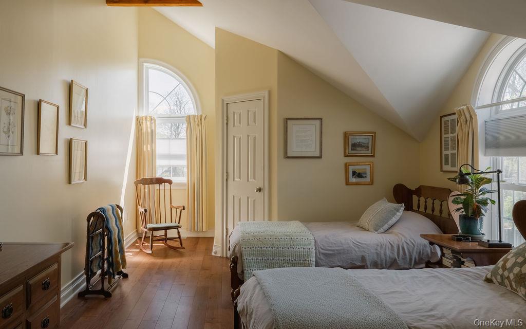 92 Fiddlers Bridge Road Staatsburg, NY 12580 - Photo 10 of 32 Hardwood-style flooring throughout