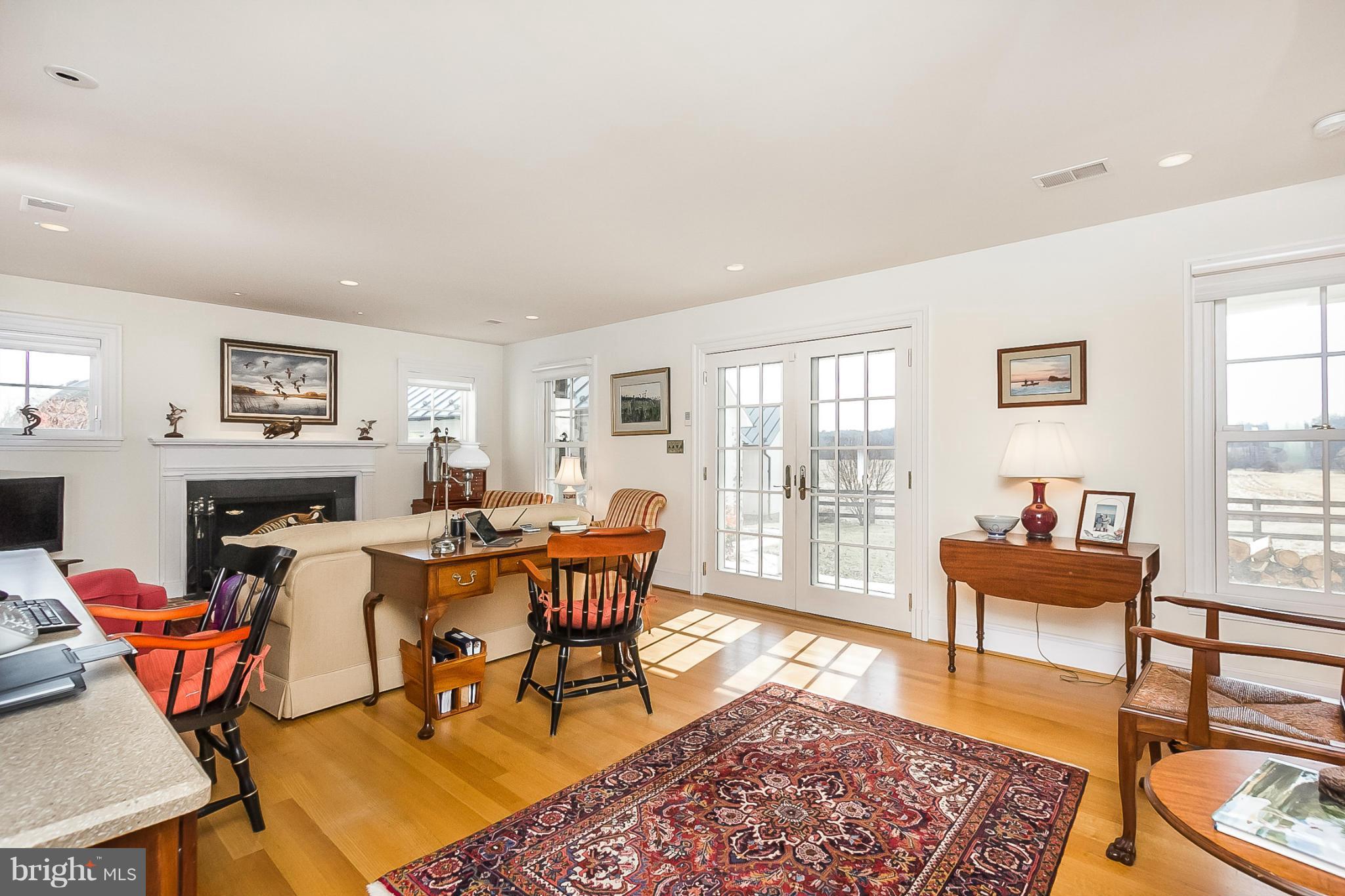2017 Western Run Road Cockeysville, MD 21030 - Photo 20 of 30 Family Room