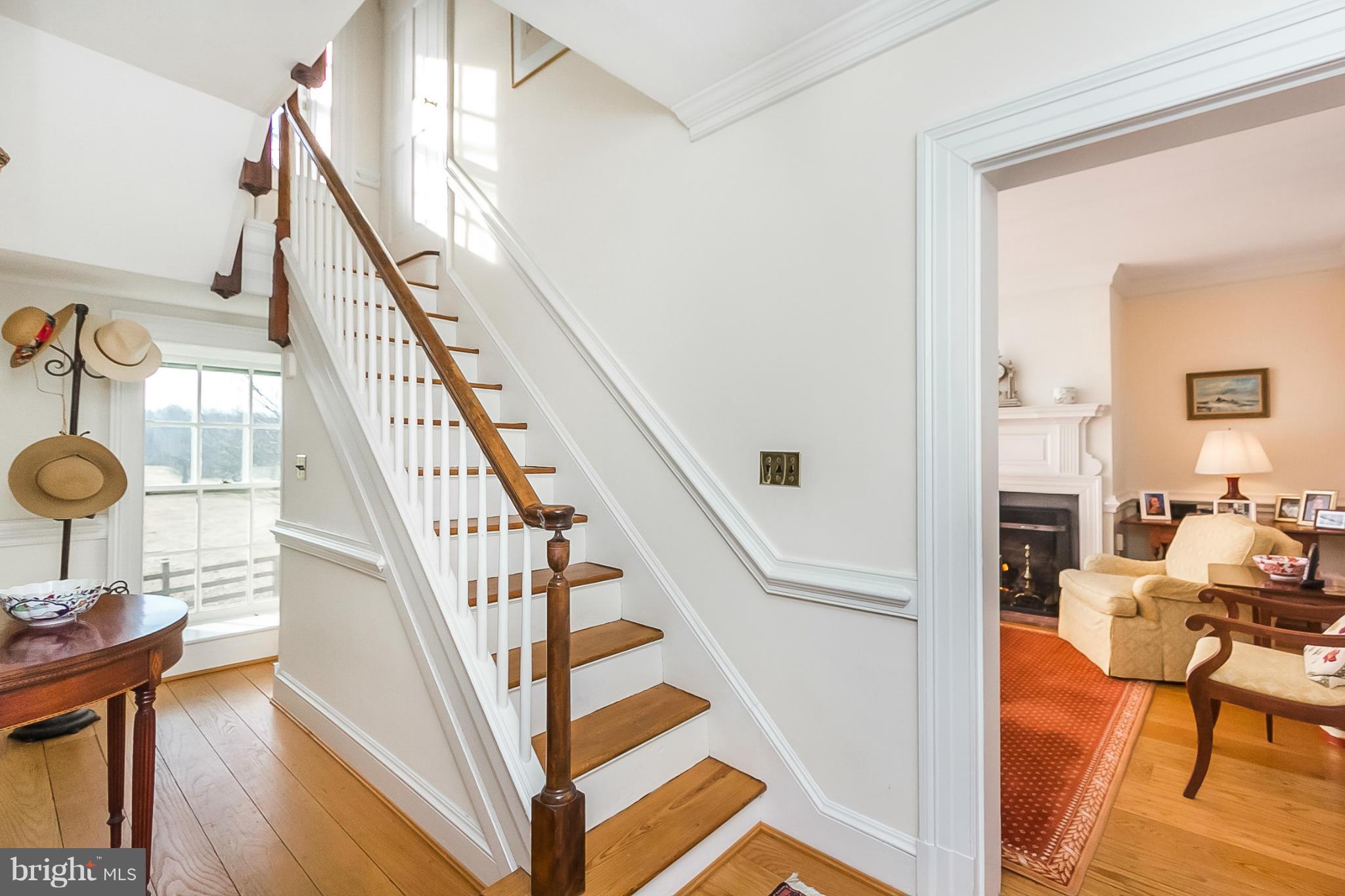 2017 Western Run Road Cockeysville, MD 21030 - Photo 3 of 30 Foyer