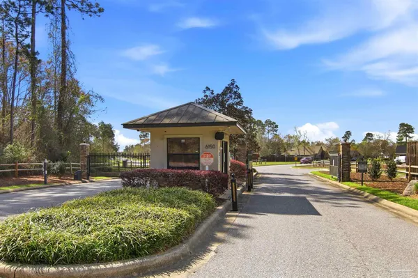 $520,000 | 5808 Dunridge Drive, Pace, FL 32571