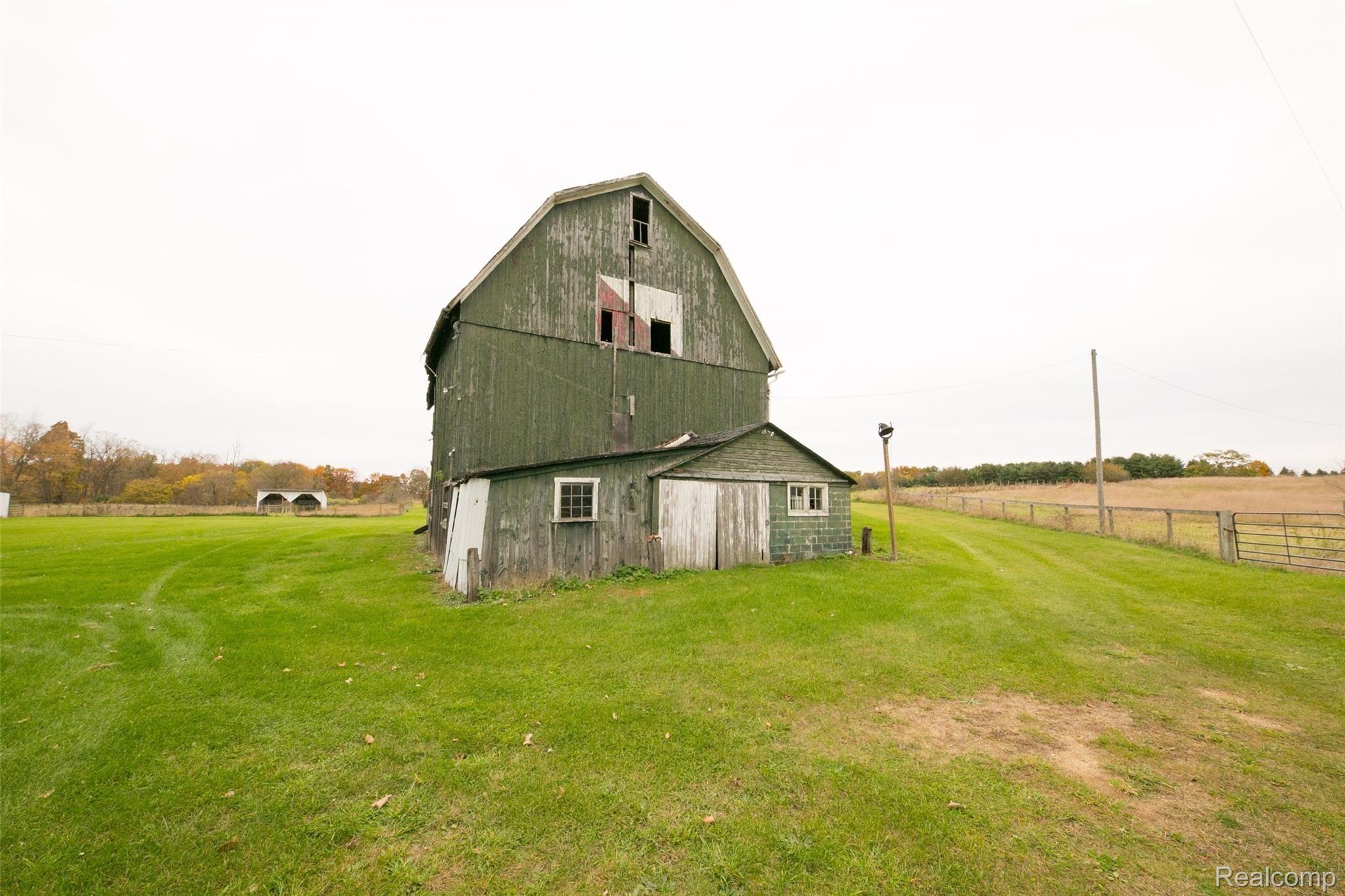 9492 Grossman Road Manchester, MI 48158 - Photo 74 of 99 IMG-6429.jpg