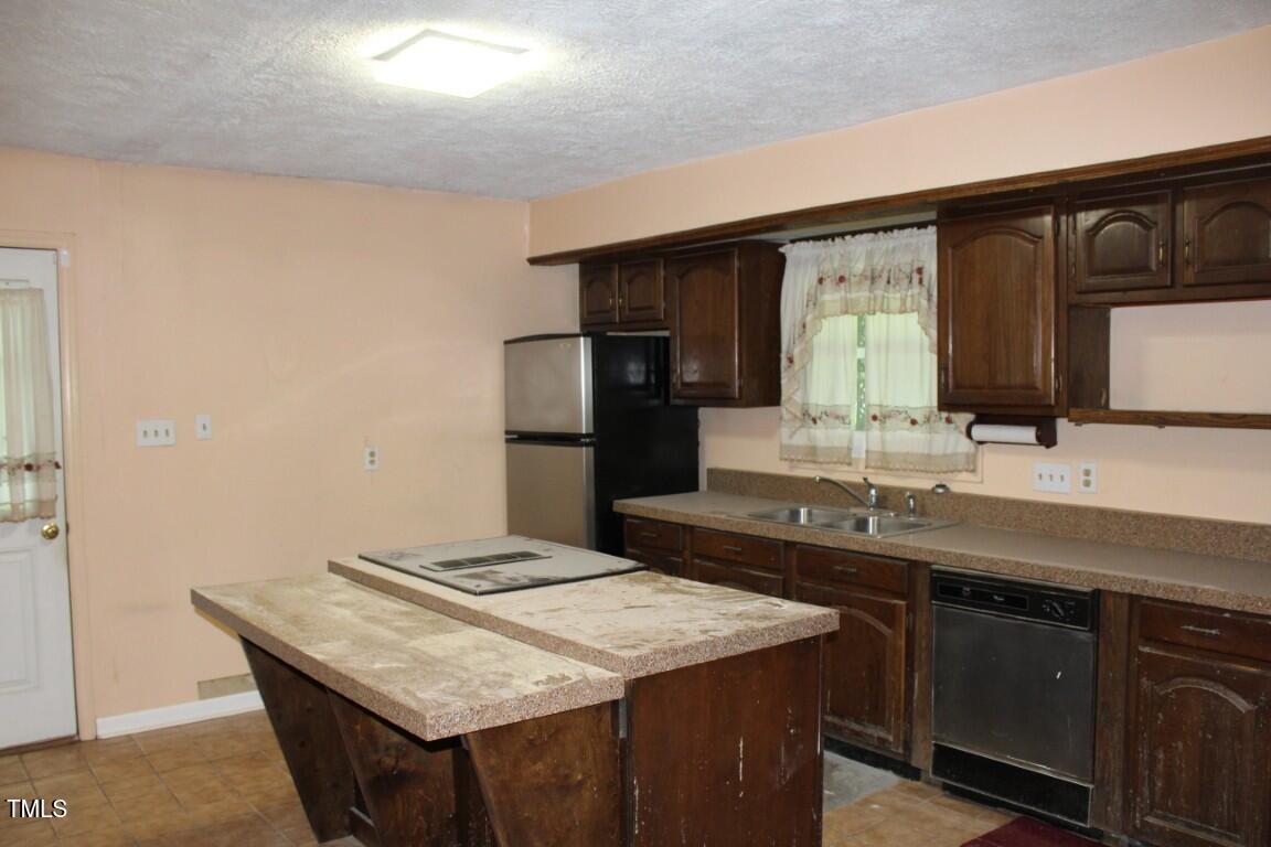5214 Stanley Road Durham, NC 27704 - Photo 2 of 20 IMG_3141