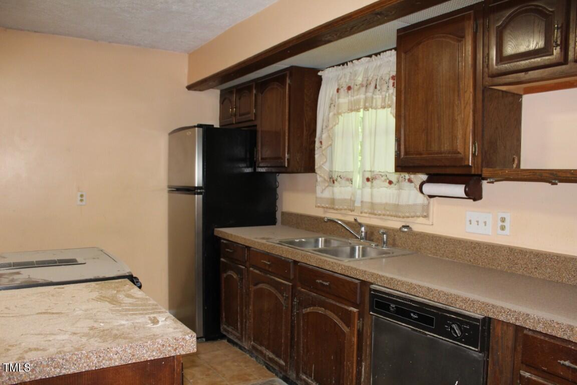 5214 Stanley Road Durham, NC 27704 - Photo 3 of 20 IMG_3142
