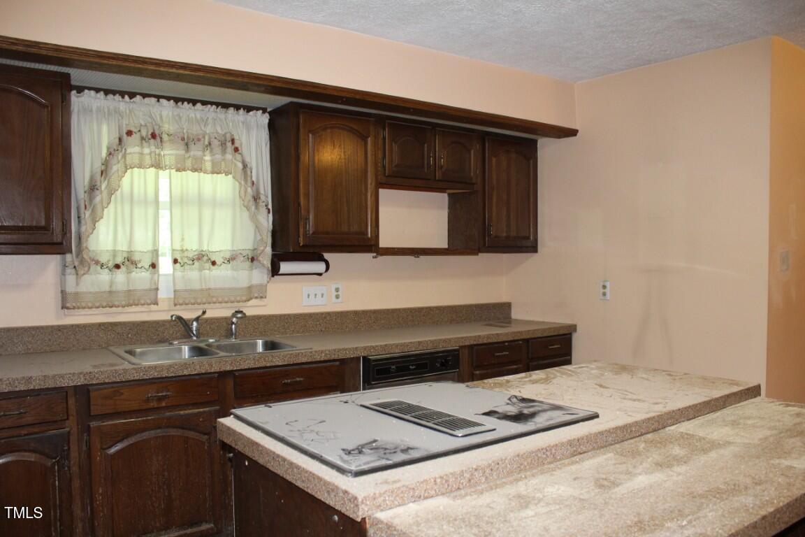 5214 Stanley Road Durham, NC 27704 - Photo 4 of 20 IMG_3143