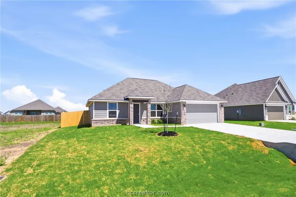 $275,000 | 125 Cotton Cove, Snook, TX 77879