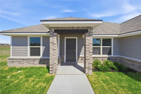 $275,000 | 125 Cotton Cove, Snook, TX 77879