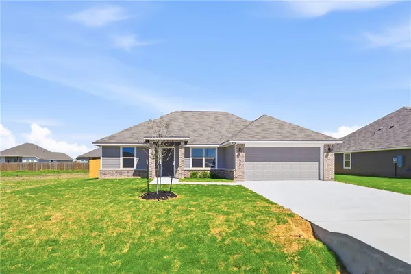 $275,000 | 125 Cotton Cove, Snook, TX 77879