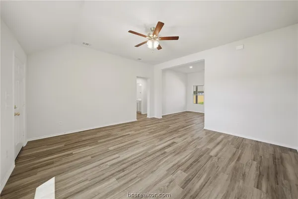 $275,000 | 125 Cotton Cove, Snook, TX 77879