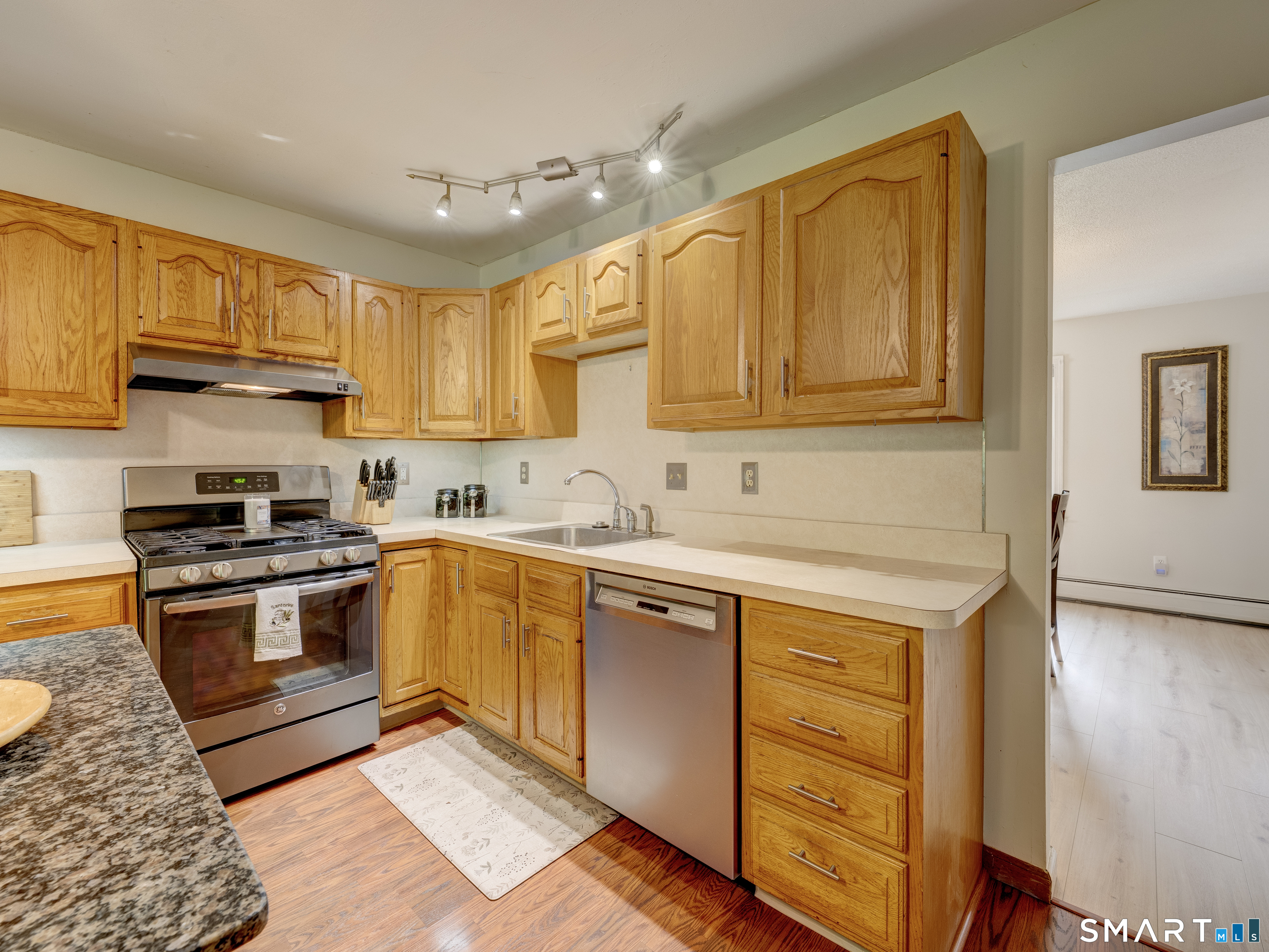 64 Shepard Road West Hartford, CT 06110 - Photo 8 of 40 Newer appliances