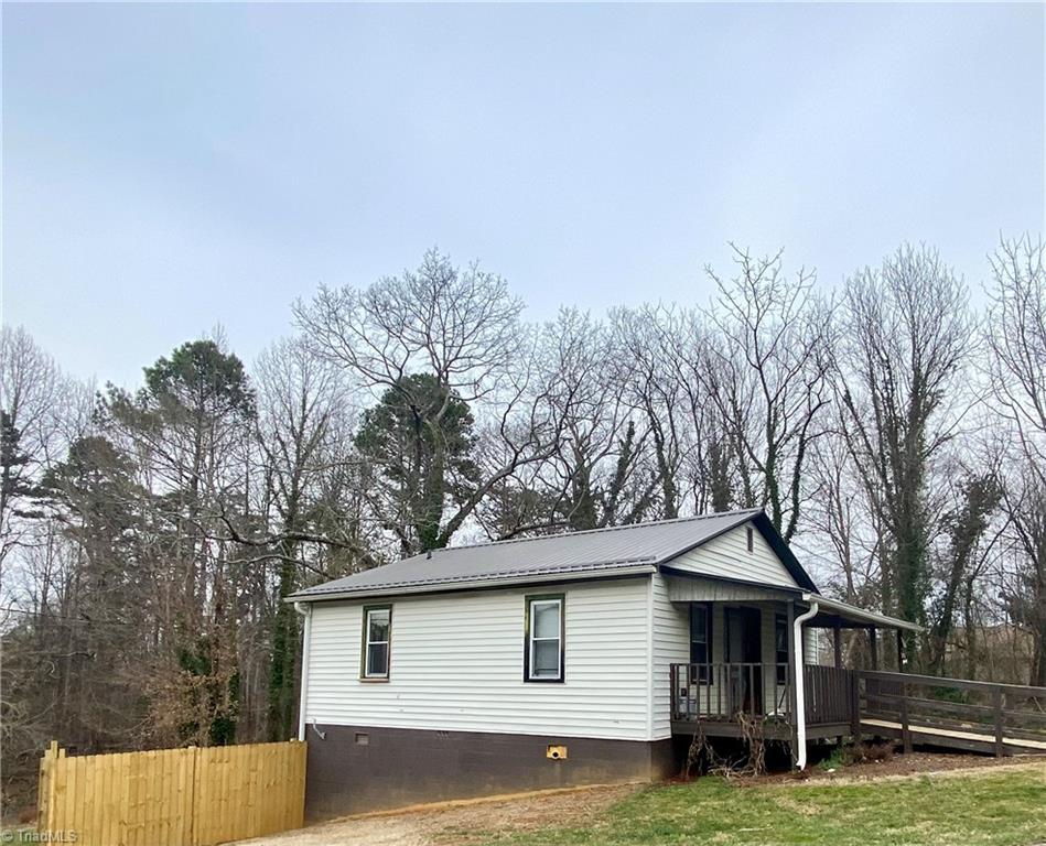 130 Mountain View Road Elkin, NC 28621 - Photo 2 of 10 Gallery Image 2