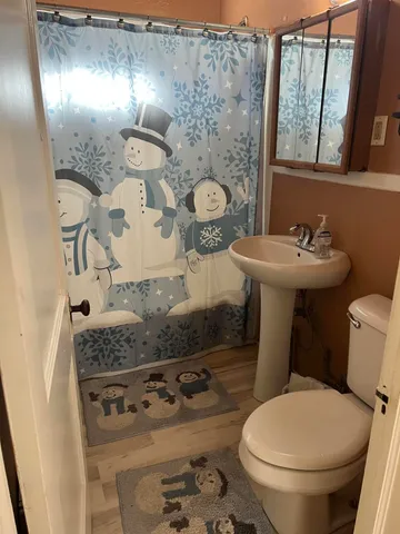 $1,200 | 4828 Chestnut Avenue, Hammond, IN 46327