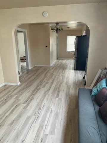 $1,200 | 4828 Chestnut Avenue, Hammond, IN 46327