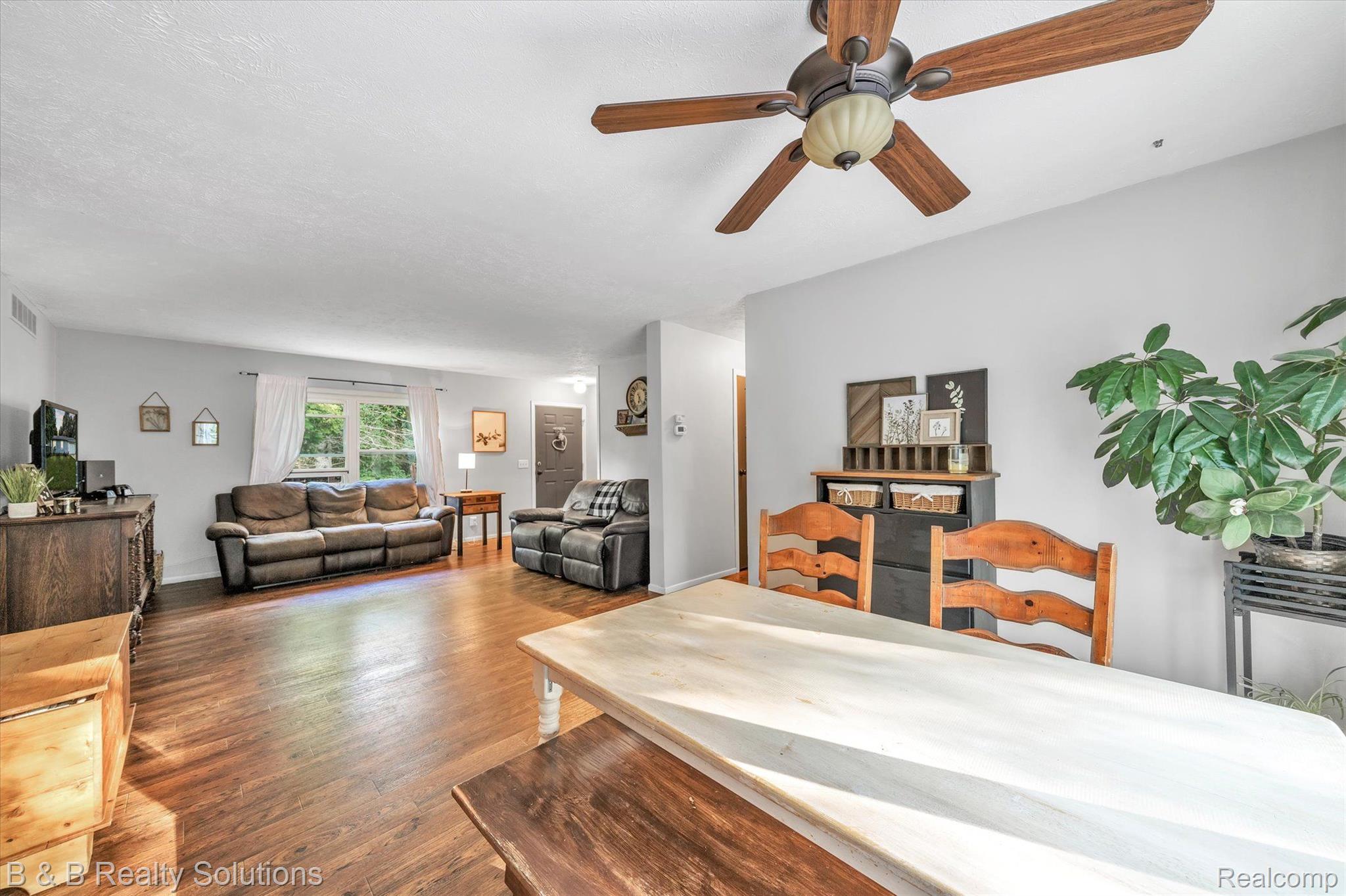 3943 5 Lakes Road North Branch, MI 48461 - Photo 12 of 51 Gallery Image 12