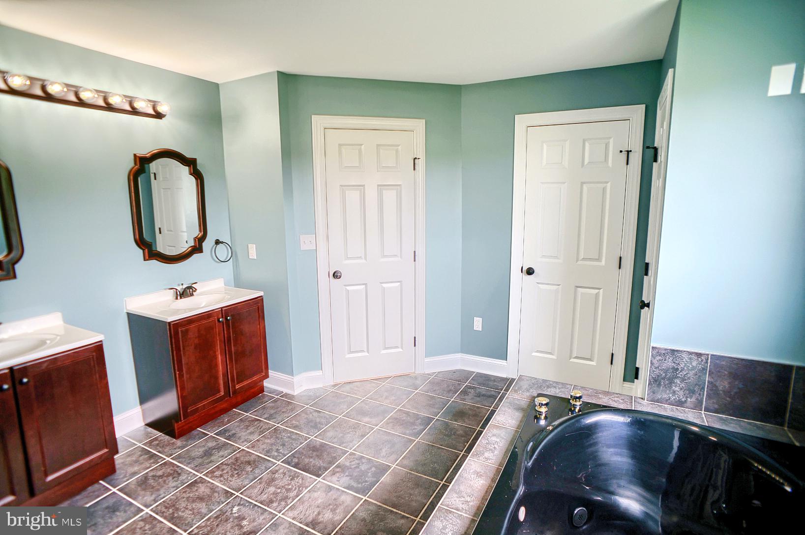 180 Tracey Road Hanover, PA 17331 - Photo 21 of 47