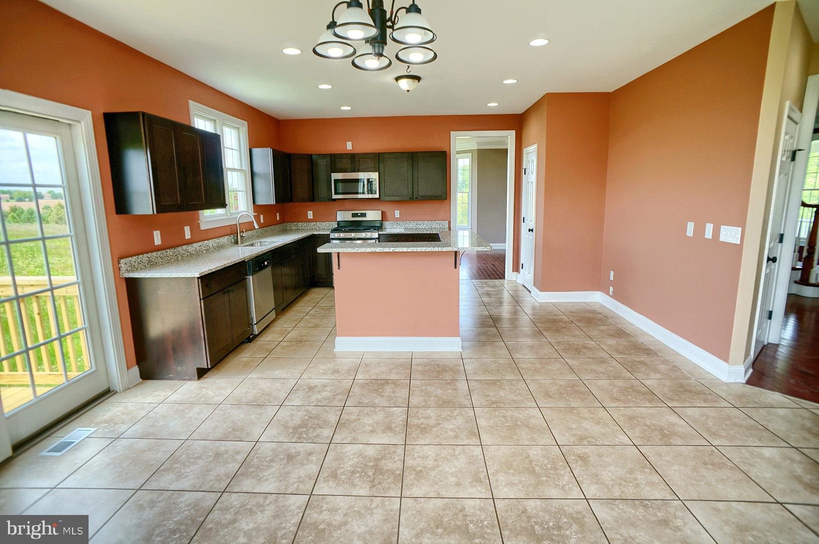 180 Tracey Road Hanover, PA 17331 - Photo 7 of 47