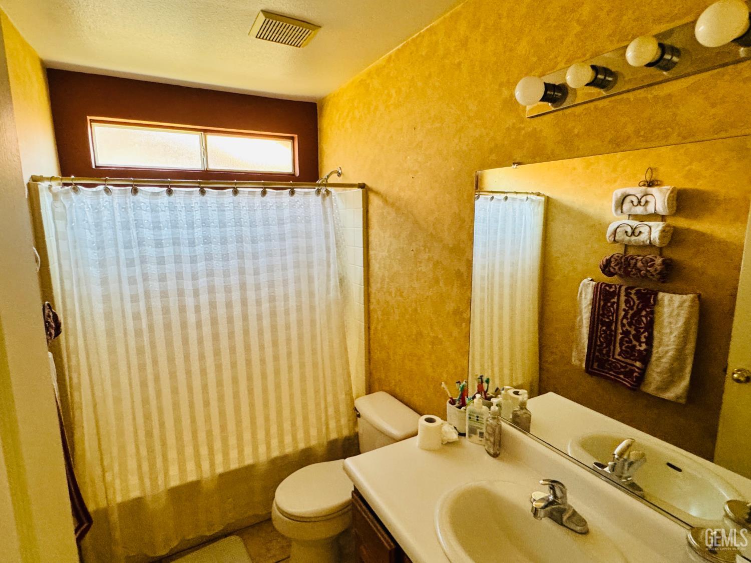 Undisclosed Address Delano, CA 93215 - Photo 11 of 13