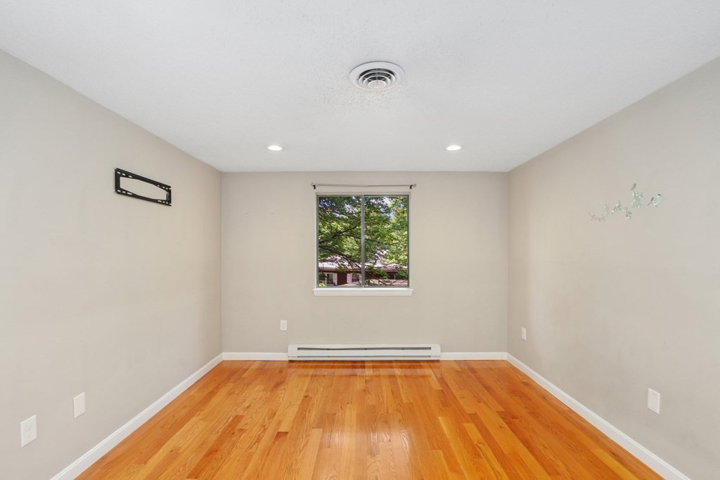 7 Emily Road Framingham, MA 01701 - Photo 18 of 42 Gallery Image 18