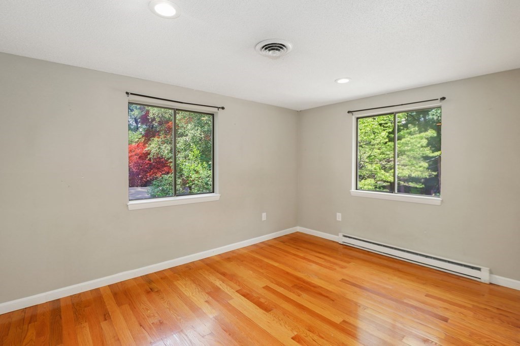 7 Emily Road Framingham, MA 01701 - Photo 20 of 42 Gallery Image 20