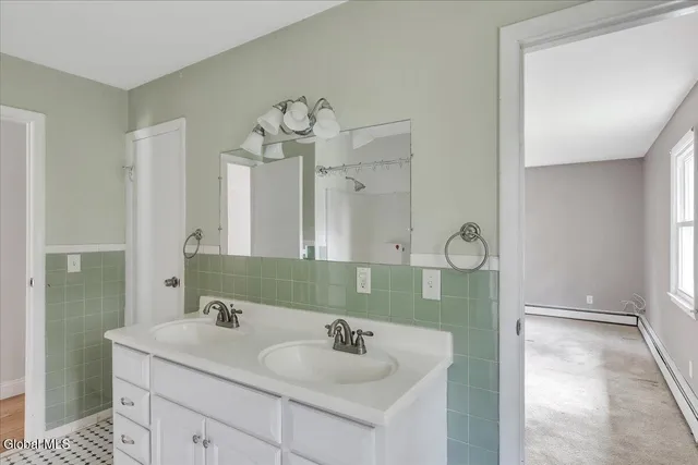 $459,000 | 95 Albany Avenue, Kinderhook Village, NY 12106