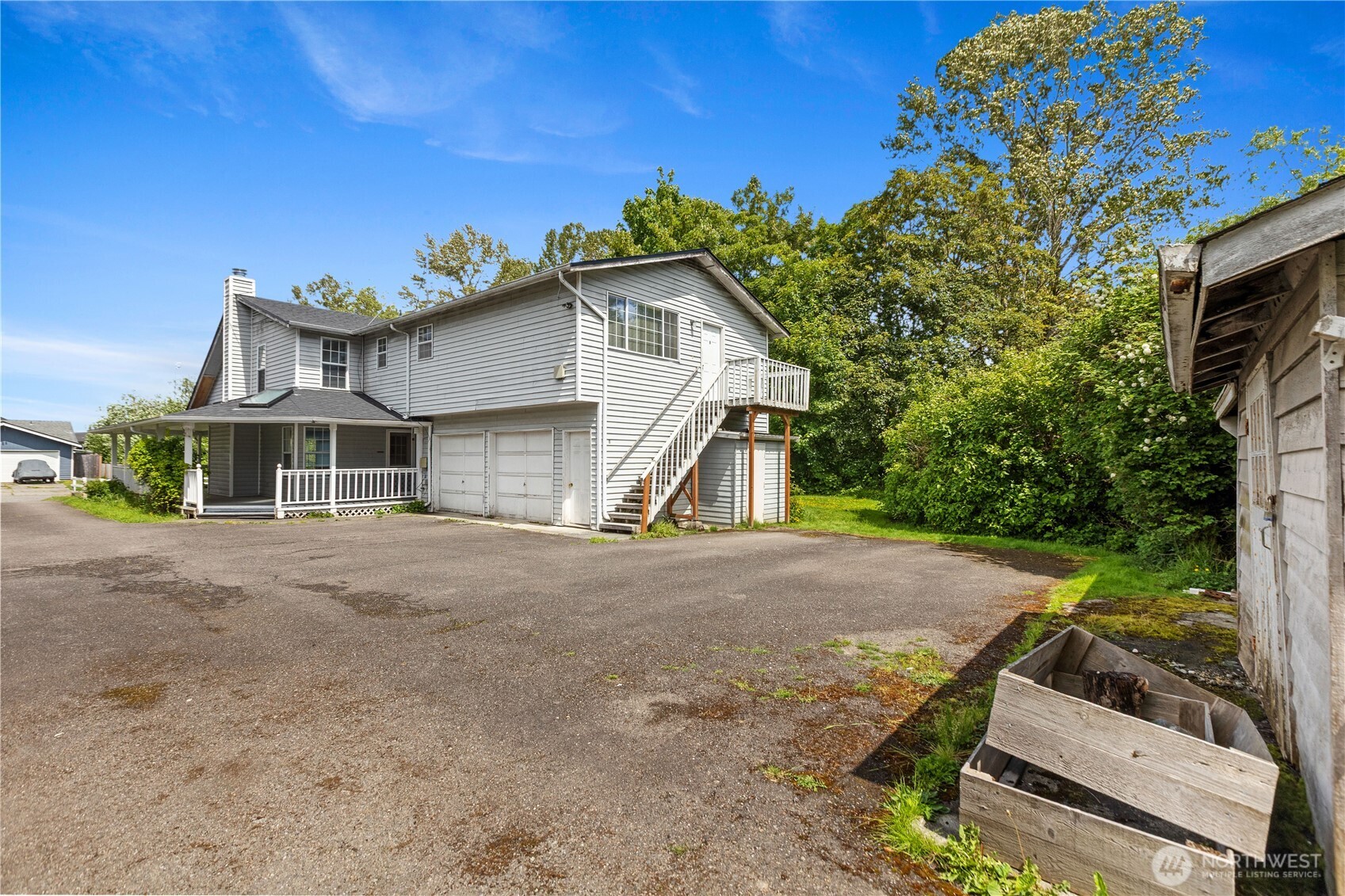 2312 Jade Avenue Everett, WA 98201 - Photo 30 of 34 a front view of a house with a yard