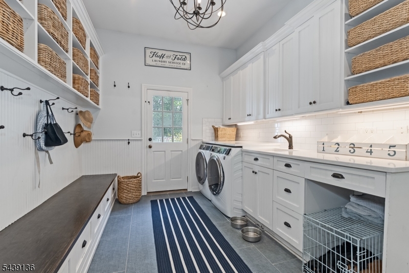 11 Red Oak Row Chester, NJ 07930 - Photo 15 of 50