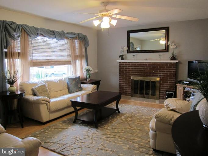 12 North Reed Street Bel Air, MD 21014 - Photo 28 of 30 Living Room