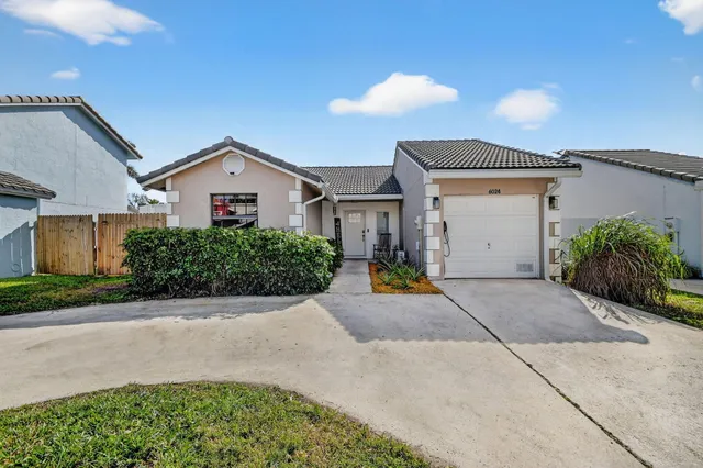 $479,000 | 6024 Strawberry Lakes Circle, Lake Worth, FL 33463