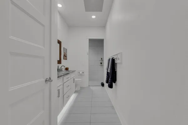 $975,000 | 209 North Rockfish Lane, Celina, TN 38551