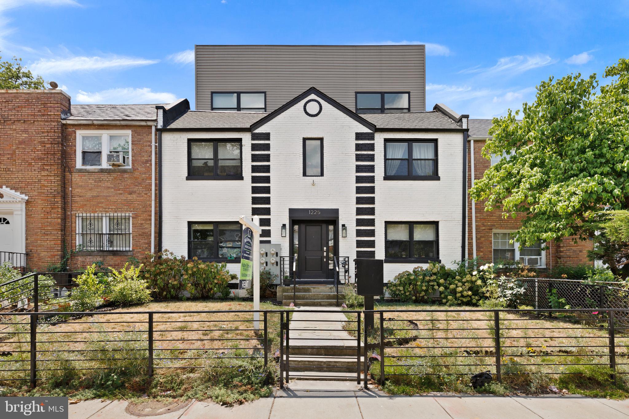 1225 Raum St NE Unit 3  