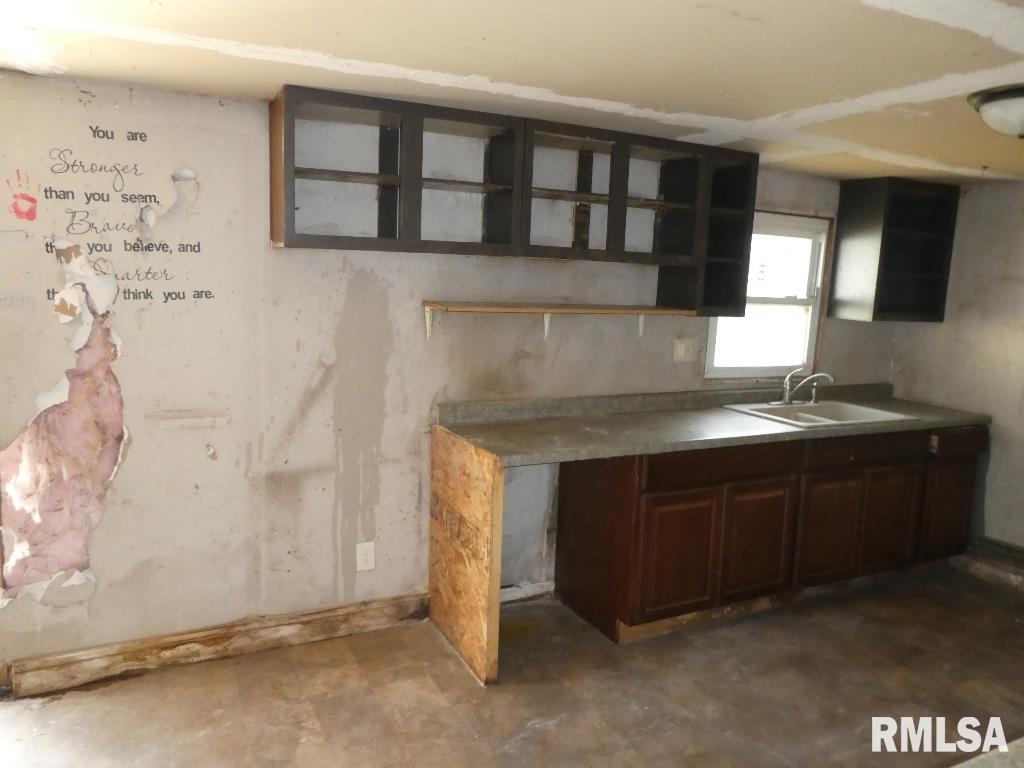 1432 North Milton Avenue Springfield, IL 62702 - Photo 8 of 19