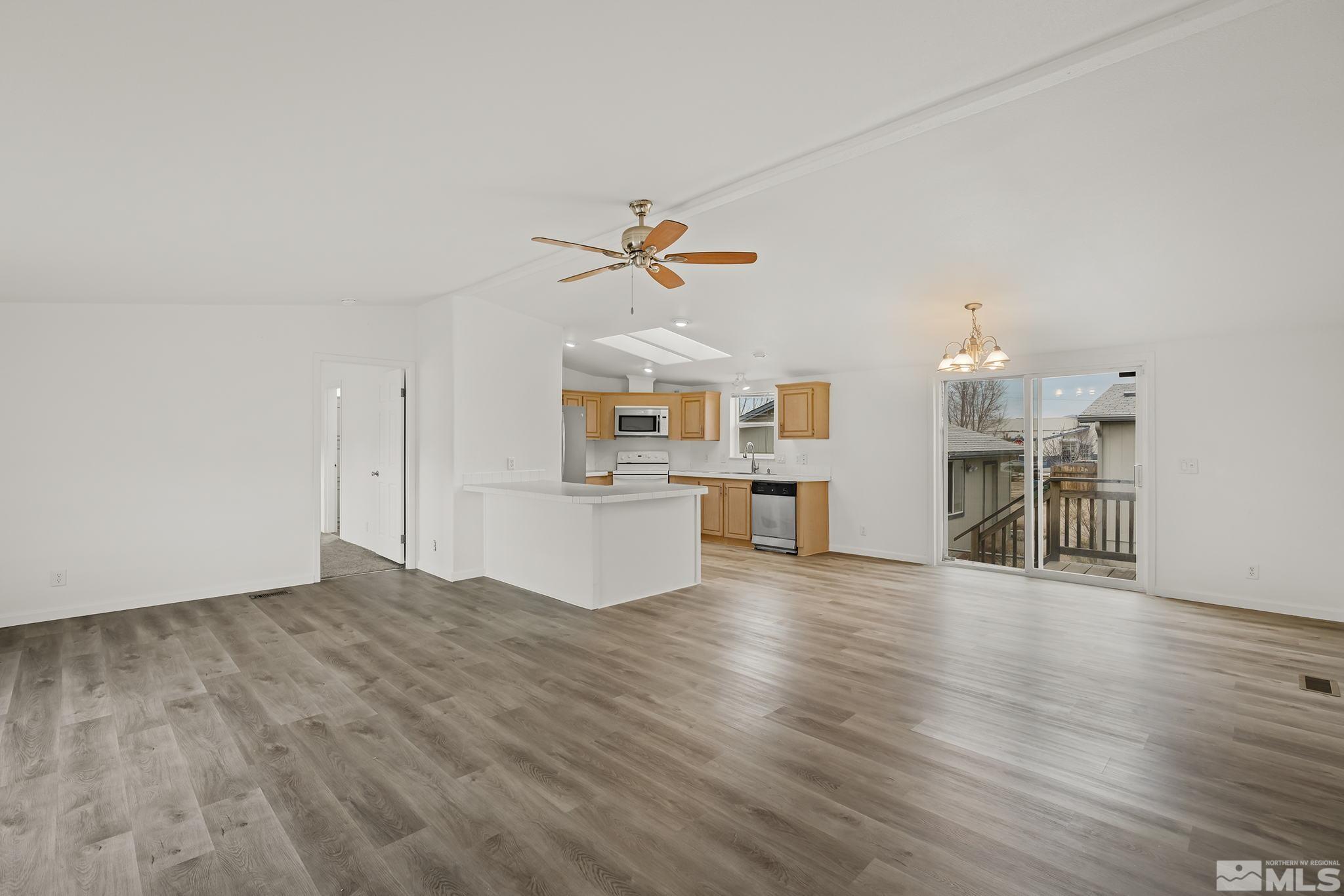 230 Magnolia Way Reno, NV 89506 - Photo 3 of 16 Photo 3