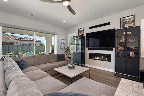 $1,125,000 | 3585 Clubhouse Parkway, Folsom, CA 95630