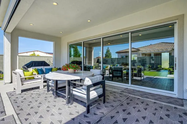 $1,125,000 | 3585 Clubhouse Parkway, Folsom, CA 95630