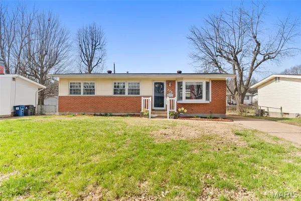 $199,900 | 770 Kostka Lane, Florissant, MO 63031