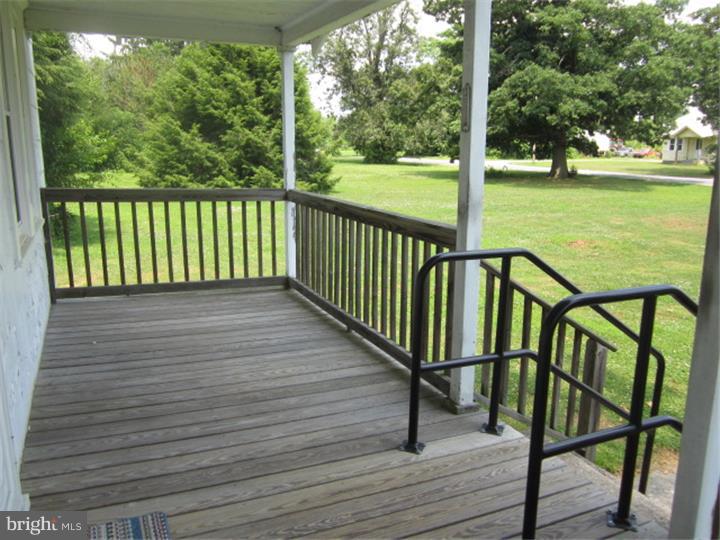 84 North Dupont Road Carneys Point, NJ 08069 - Photo 5 of 20 Gallery Image 5