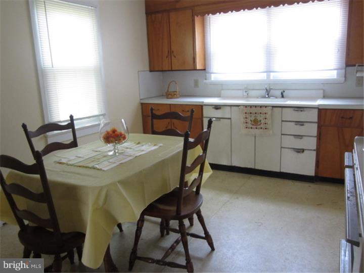 84 North Dupont Road Carneys Point, NJ 08069 - Photo 8 of 20 Gallery Image 8