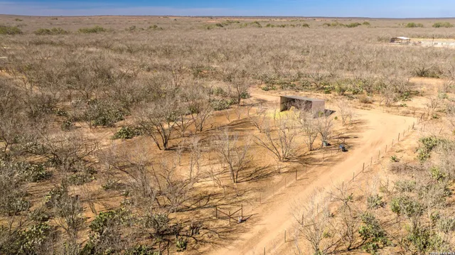 $359,000 | 224 County Road 662, Devine, TX 78016