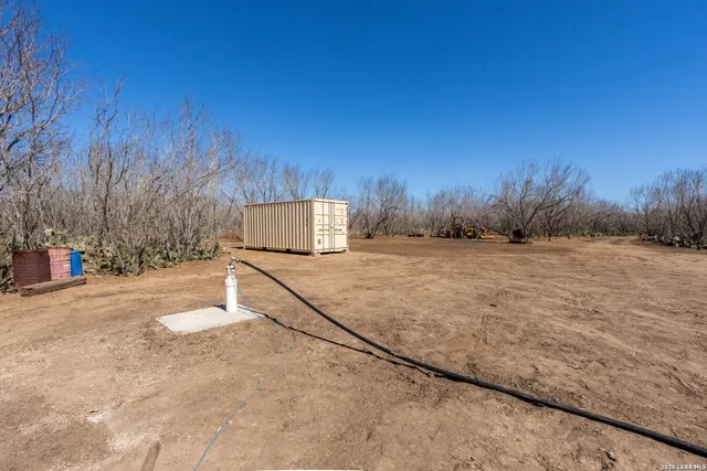 $359,000 | 224 County Road 662, Devine, TX 78016