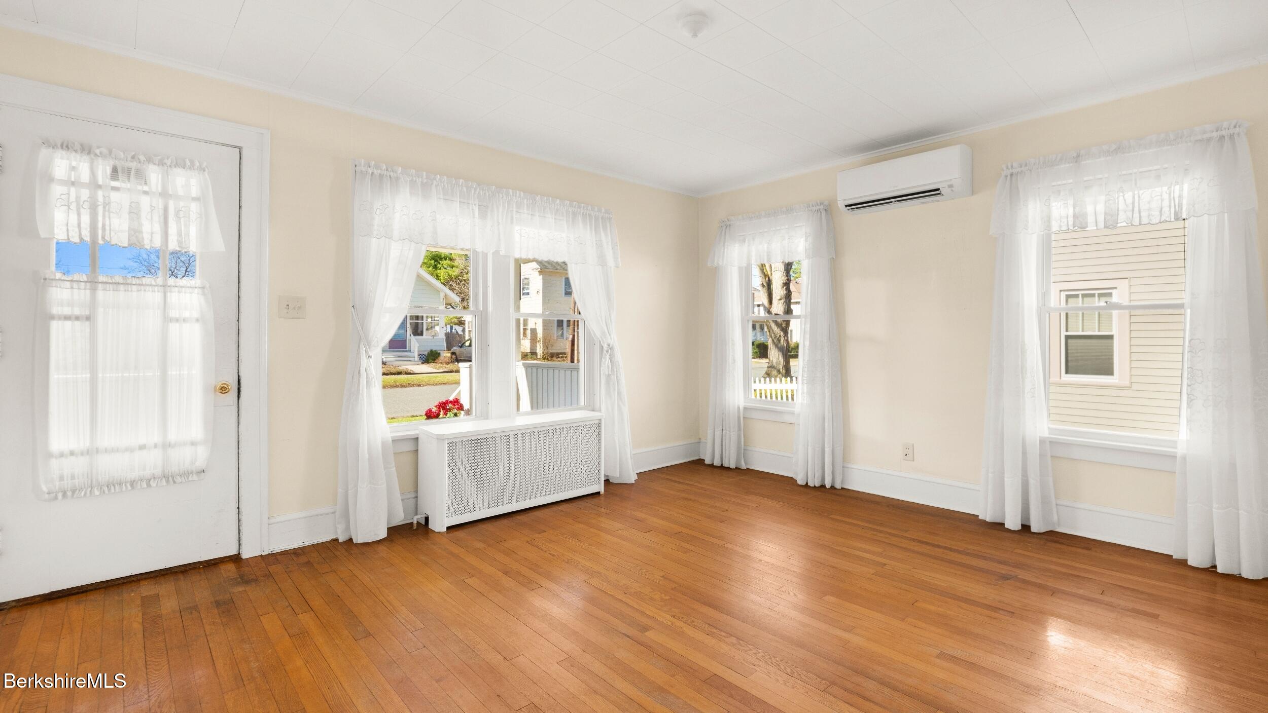 67 Strong Avenue Pittsfield, MA 01201 - Photo 5 of 25 Living Room
